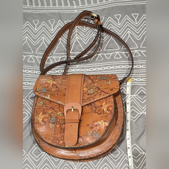 SOLD!!!!! Patricia Nash Leather Crossbody Medium Saddle Bag - Picture 3 of 11